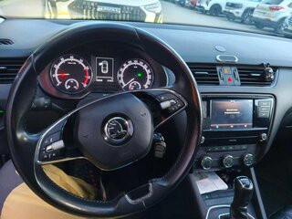 2019 Skoda Octavia III (A7) Рестайлинг, белый, 1350000 рублей, вид 2