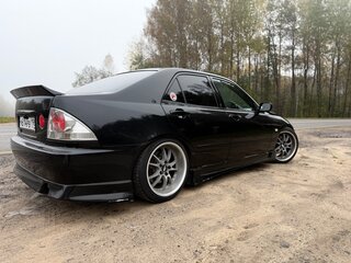 1998 Toyota Altezza, чёрный, 750000 рублей, вид 4