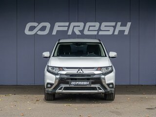 2019 Mitsubishi Outlander III Рестайлинг 3, белый, 1680000 рублей, вид 3
