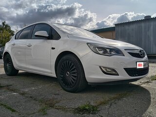 2012 Opel Astra J, белый, 600000 рублей, вид 2