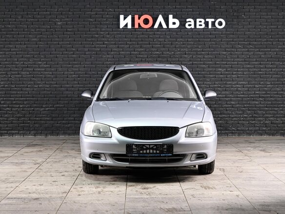 2004 Hyundai Accent II Рестайлинг, серебристый, 230000 рублей - вид 2