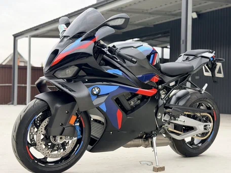 2026 BMW M 1000 RR, чёрный, 4800000 рублей, вид 2