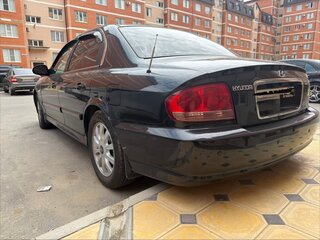 2009 Hyundai Sonata ТагАЗ IV (EF) Рестайлинг, чёрный, 930000 рублей, вид 3