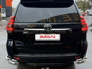 2021 Toyota Land Cruiser Prado 150 Series Рестайлинг 3, чёрный, 7500000 рублей, вид 3