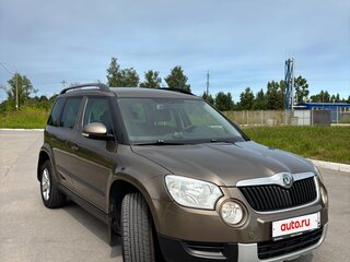 2012 Skoda Yeti I, коричневый, 700000 рублей, вид 4