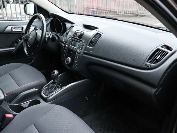 2012 Kia Cerato 6-speed II, коричневый, 980000 рублей - вид 7