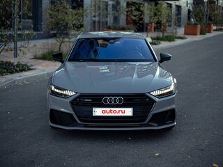 2019 Audi A7 55 TFSI II (4K), серый, 5500000 рублей, вид 4