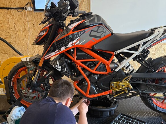 2018 KTM 390 Duke, оранжевый, 420000 рублей - вид 7