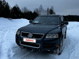 2005 Volkswagen Touareg I, серый, 570000 рублей, вид 2