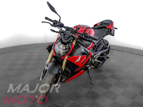 2022 BMW S 1000 R, красный, 1549000 рублей, вид 3