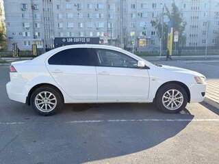 2010 Mitsubishi Lancer X, белый, 490000 рублей, вид 4