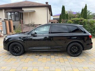 2024 Audi Q7 45 TFSI II (4M) Рестайлинг 2, чёрный, 8000000 рублей, вид 2