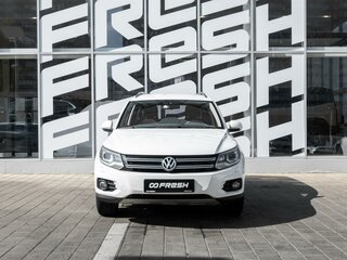 2012 Volkswagen Tiguan I Рестайлинг, белый, 1484000 рублей, вид 3