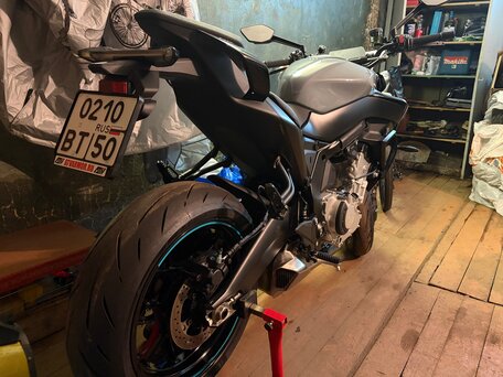 2026 CFMoto 675NK, серый, 670000 рублей, вид 1