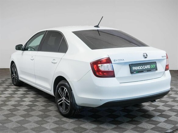 2018 Skoda Rapid I Рестайлинг, белый, 599000 рублей - вид 6