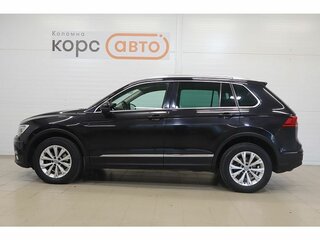 2017 Volkswagen Tiguan II, чёрный, 2388000 рублей, вид 2