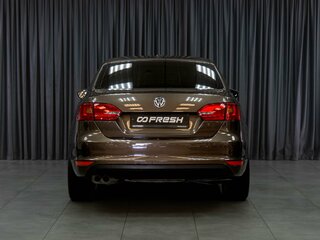 2011 Volkswagen Jetta VI, коричневый, 867000 рублей, вид 4