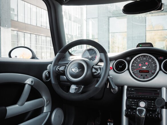 2003 Mini Hatch Cooper S I (R50), красный, 2000000 рублей - вид 17