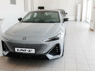 2024 Changan UNI-V I, серый, 3329900 рублей, вид 5