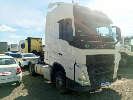 2021 Volvo FH 540, белый, 10490000 рублей, вид 3