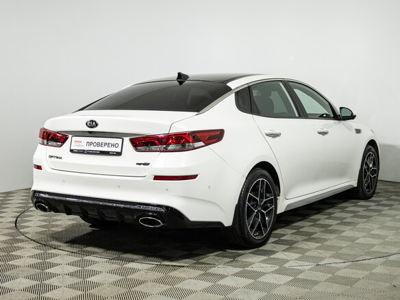2019 Kia Optima IV Рестайлинг, белый, 2099700 рублей - вид 4