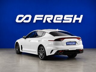 2022 Kia Stinger I Рестайлинг, белый, 2999099 рублей, вид 2