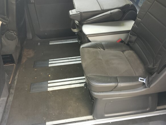 2007 Volkswagen Multivan T5, серебристый - вид 5