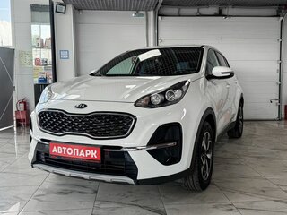 2020 Kia Sportage IV Рестайлинг, белый, 1989000 рублей, вид 2