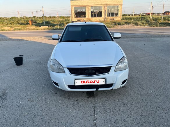 2011 Lada (ВАЗ) Priora I, белый, 300000 рублей