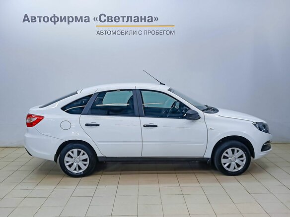 2021 Lada (ВАЗ) Granta I Рестайлинг, белый, 627000 рублей - вид 2