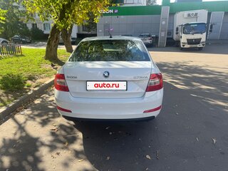 2017 Skoda Octavia III (A7), белый, 1400000 рублей, вид 4