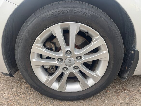 2014 Kia Ceed II, серебристый, 1310000 рублей - вид 17