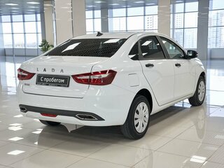 2023 Lada (ВАЗ) Vesta I Рестайлинг (NG), белый, 1182000 рублей, вид 2