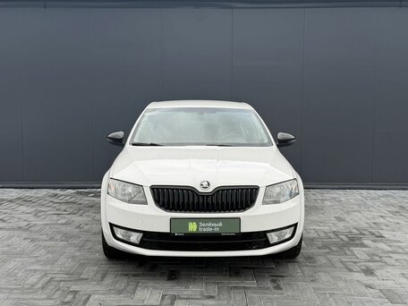 2015 Skoda Octavia III (A7), белый, 1320000 рублей, вид 3