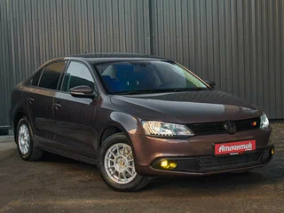 2014 Volkswagen Jetta VI Рестайлинг, коричневый, 1180000 рублей, вид 3