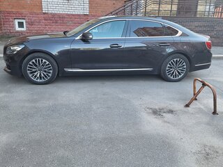 2019 Kia K900 II, коричневый, 2699000 рублей, вид 3