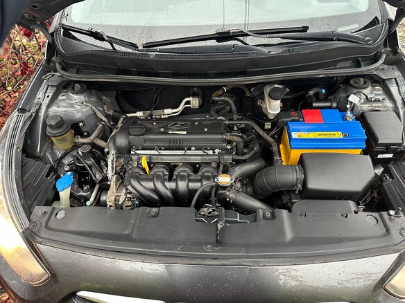 2011 Hyundai Solaris I, серый - вид 4