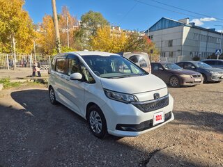 2019 Honda Freed II Рестайлинг, белый, 1530000 рублей, вид 2