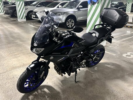 2018 Yamaha MT-09 Tracer (FJ-09), чёрный, 799000 рублей, вид 2