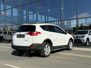 2013 Toyota RAV4 IV (XA40), белый, 1610000 рублей, вид 3
