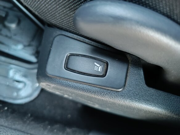 2012 Lada (ВАЗ) Largus I, серый, 620000 рублей - вид 21