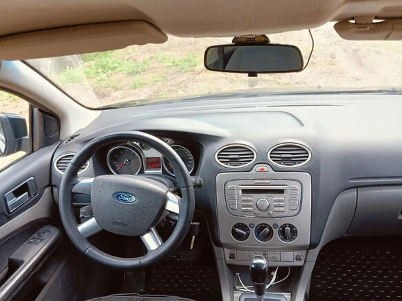 2008 Ford Focus II Рестайлинг, чёрный, 500000 рублей - вид 5