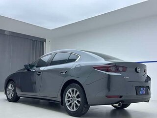 2022 Mazda 3 Axela IV (BP), серый, 1755000 рублей, вид 4