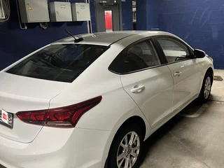 2017 Hyundai Solaris II, белый, 1100000 рублей, вид 2