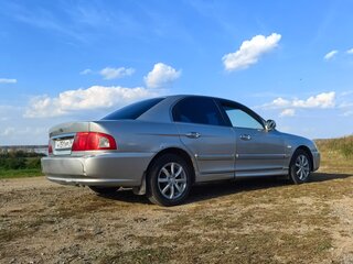 2006 Kia Magentis I Рестайлинг, серебристый, 390000 рублей, вид 4