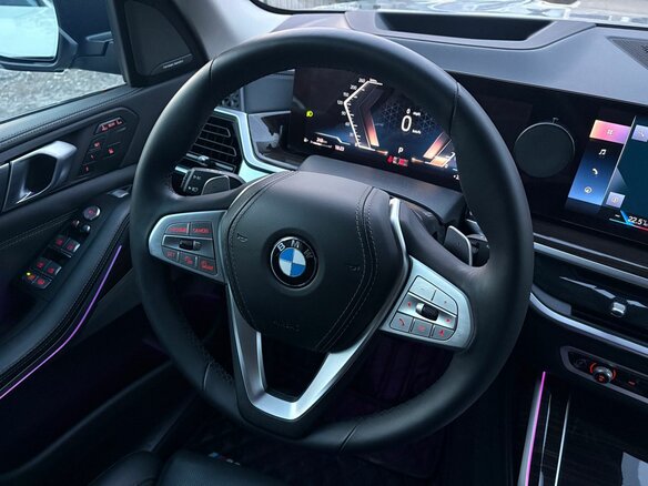 2022 BMW X7 40i I (G07) Рестайлинг, серый - вид 13