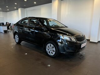 2013 Kia Rio III, чёрный, 720000 рублей, вид 1