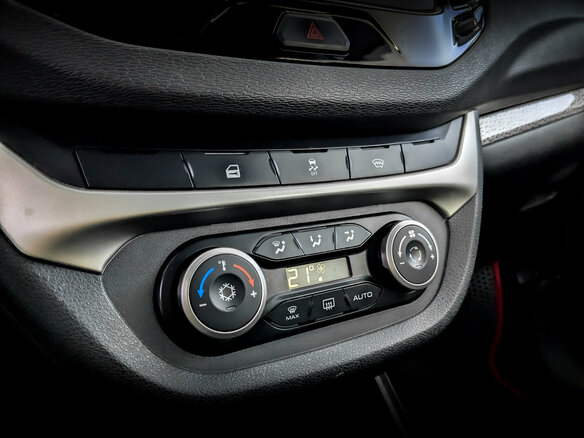 2018 Lada (ВАЗ) Vesta SW Cross I, зелёный, 1065000 рублей - вид 24