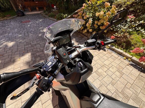 2017 Honda X-ADV, серебристый, 1000000 рублей - вид 16