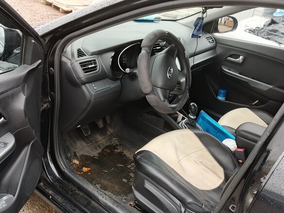 2013 Kia Rio III, чёрный, 1000000 рублей - вид 4